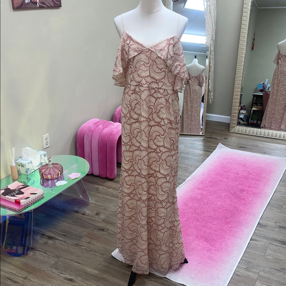 ADRIANNA PAPELL GOWN